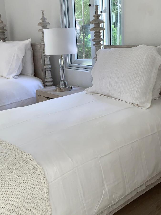 The Cay House Hotel Mangrove Cay Eksteriør billede