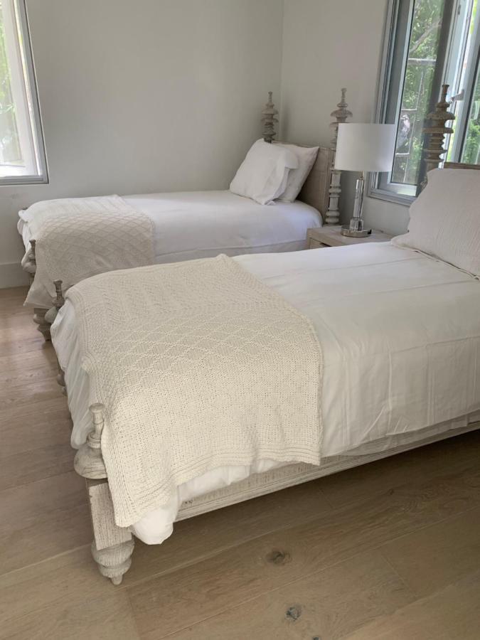 The Cay House Hotel Mangrove Cay Eksteriør billede